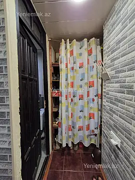 Satılır 1 otaqlı köhnə tikili 30 m²