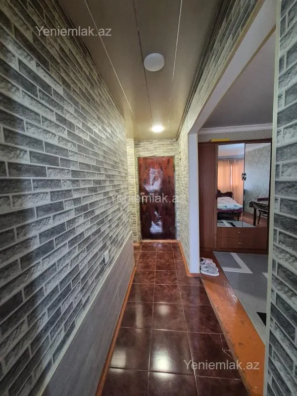 Satılır 1 otaqlı köhnə tikili 30 m²