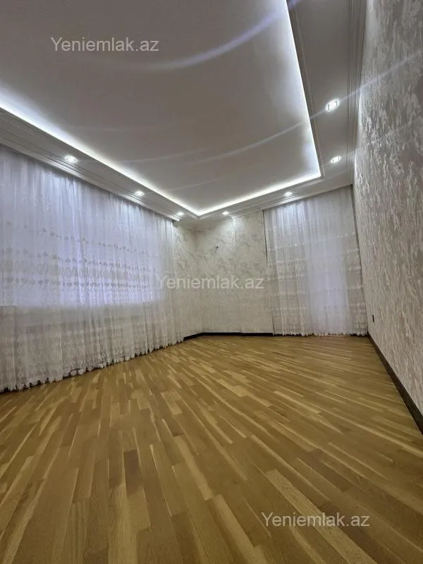 Satılır 3 otaqlı yeni tikili 125 m²