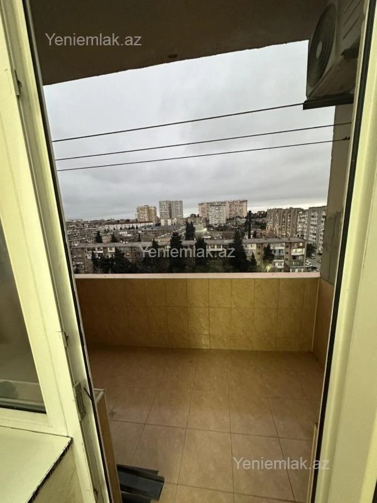 Satılır 3 otaqlı yeni tikili 125 m²