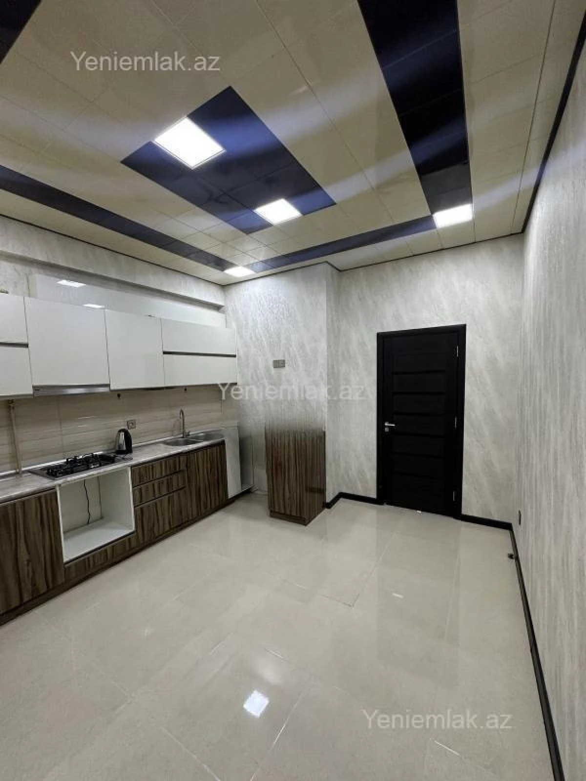 Satılır 3 otaqlı yeni tikili 125 m²