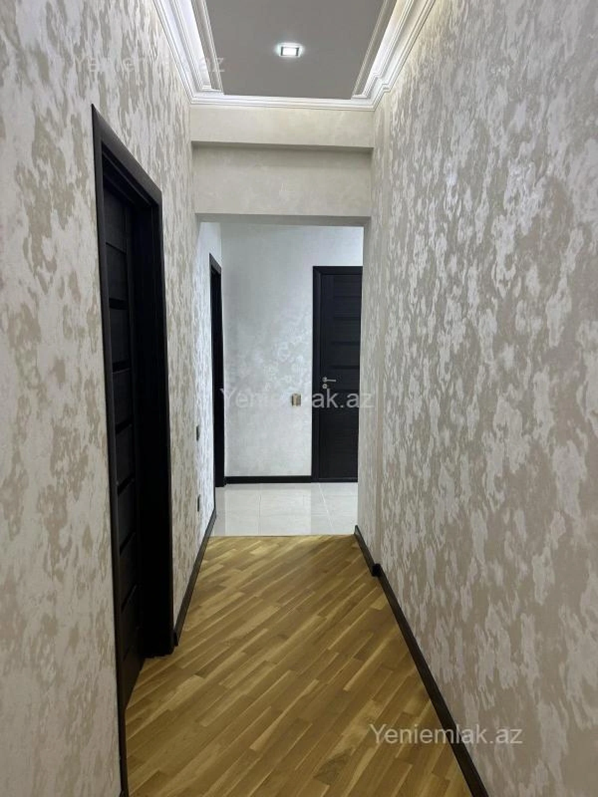 Satılır 3 otaqlı yeni tikili 125 m²