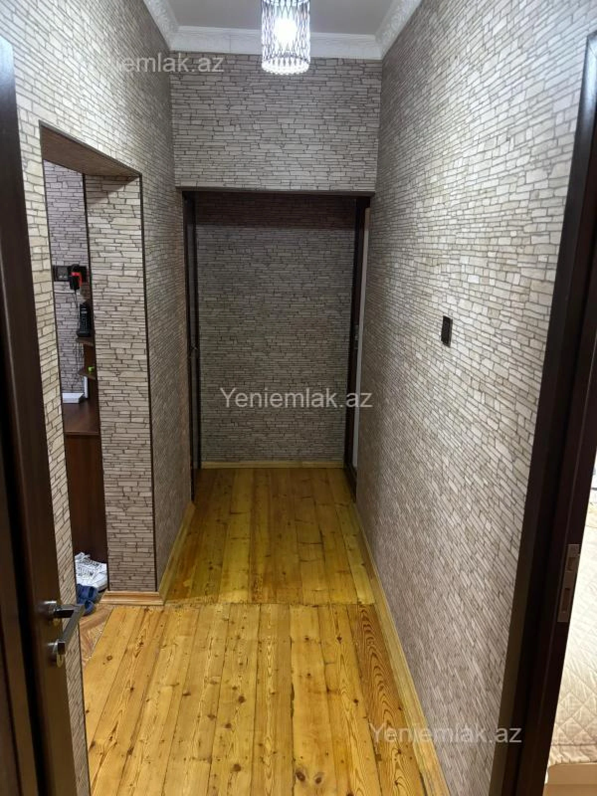 Satılır 3 otaqlı köhnə tikili 70 m²