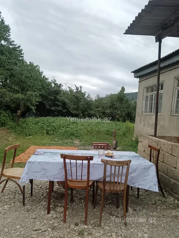 Satılır 6 otaqlı həyət evi 106 m²