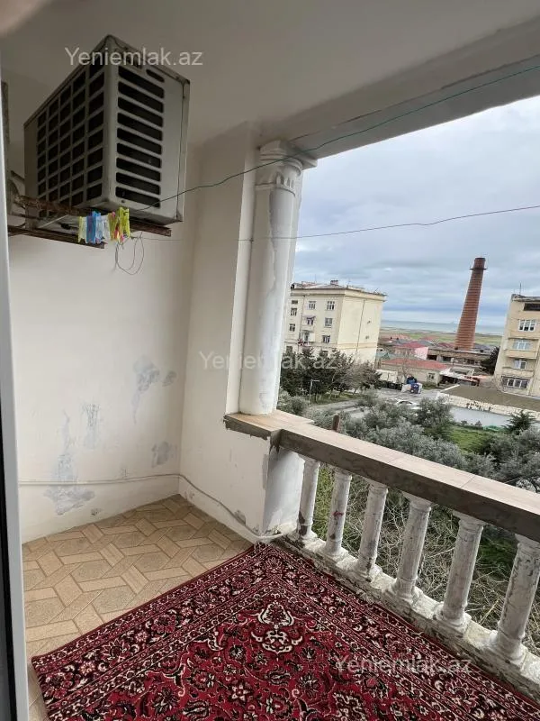 Satılır 2 otaqlı köhnə tikili 60 m²