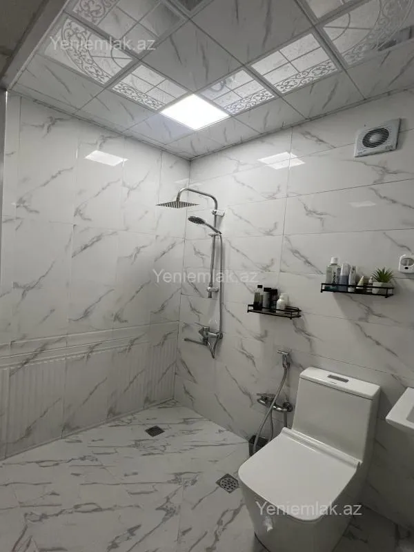 Satılır 2 otaqlı köhnə tikili 60 m²