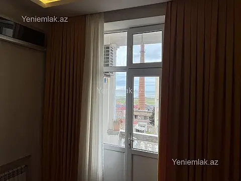 Satılır 2 otaqlı köhnə tikili 60 m²