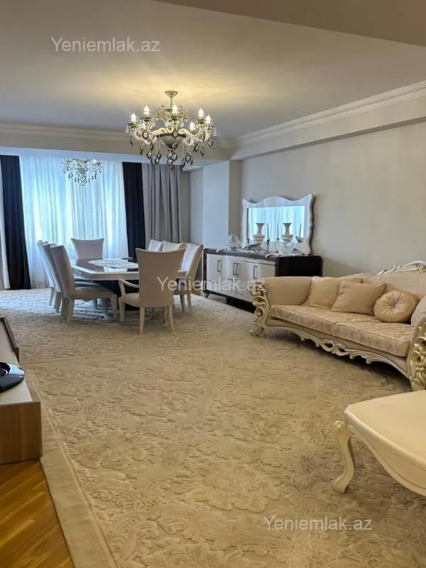 Satılır 3 otaqlı yeni tikili 170 m²