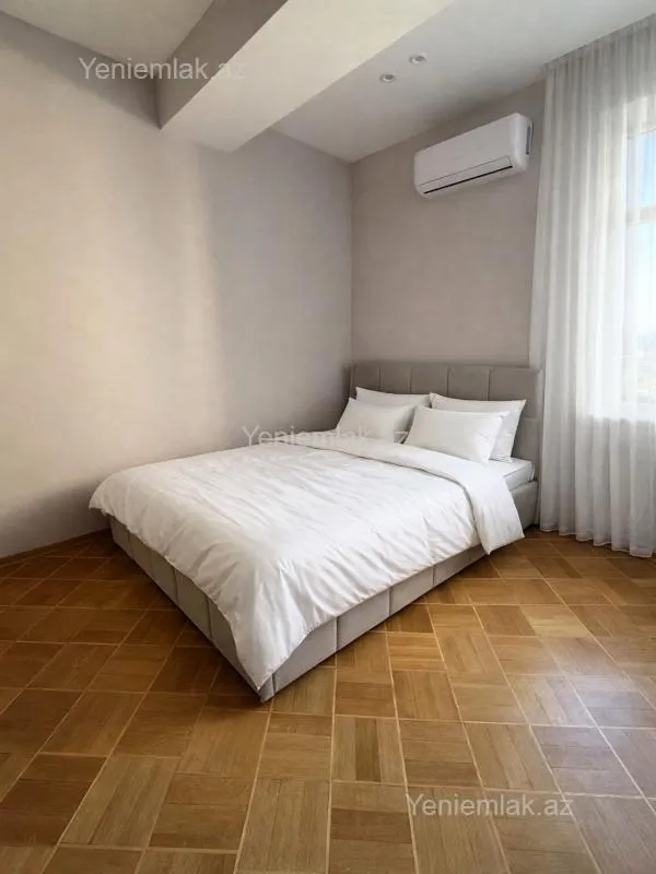 Satılır 4 otaqlı yeni tikili 150 m²