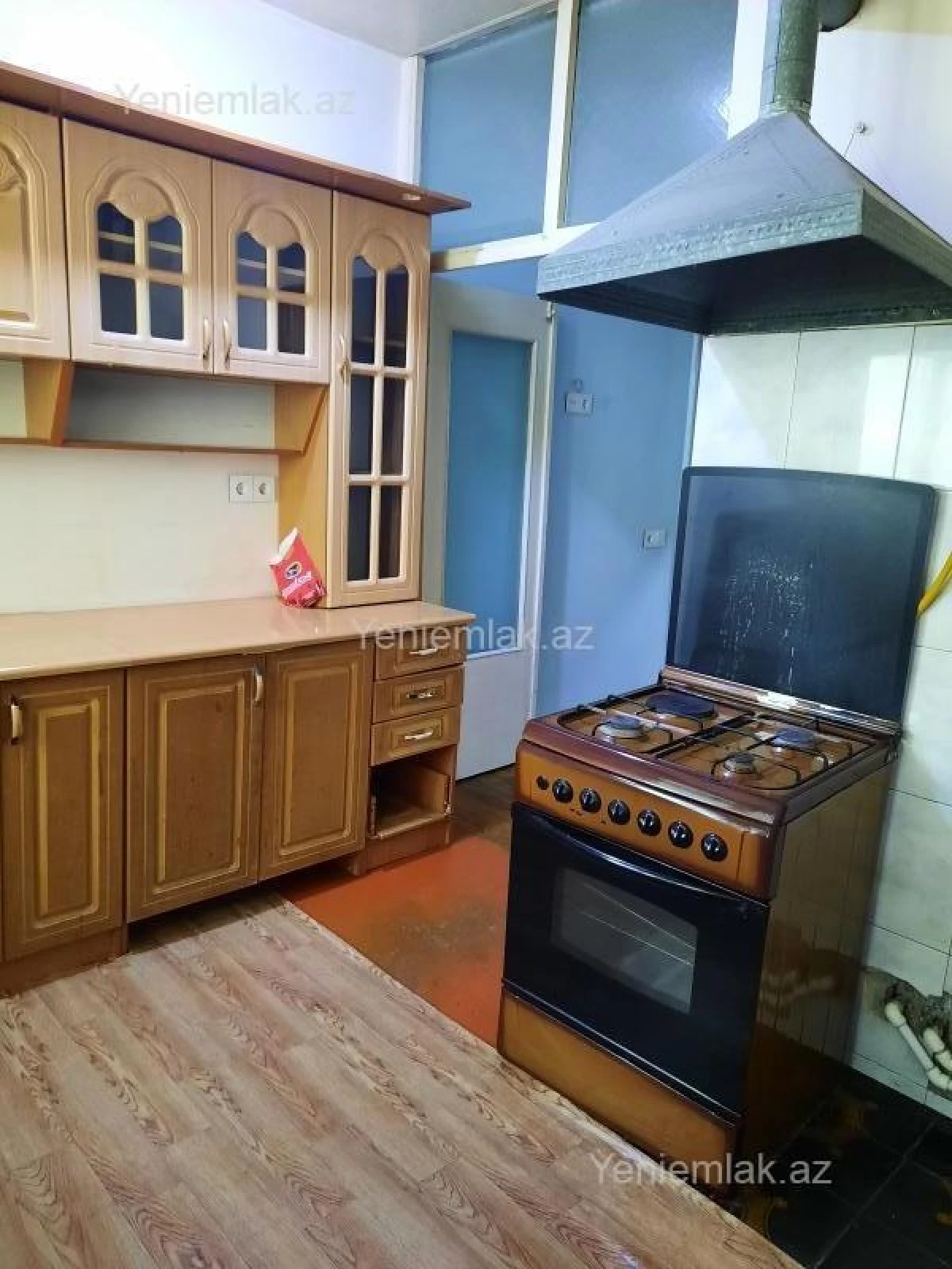 Satılır 5 otaqlı köhnə tikili 120 m²