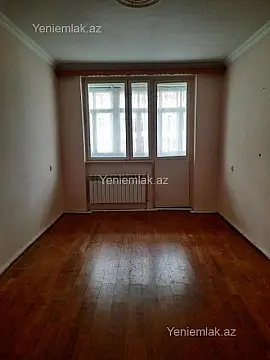 Satılır 5 otaqlı köhnə tikili 120 m²