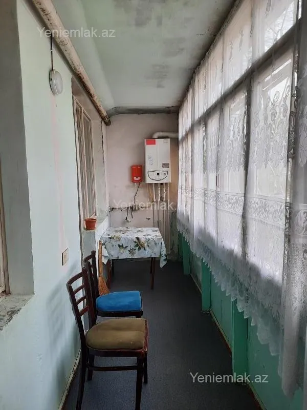 Satılır 5 otaqlı köhnə tikili 120 m²