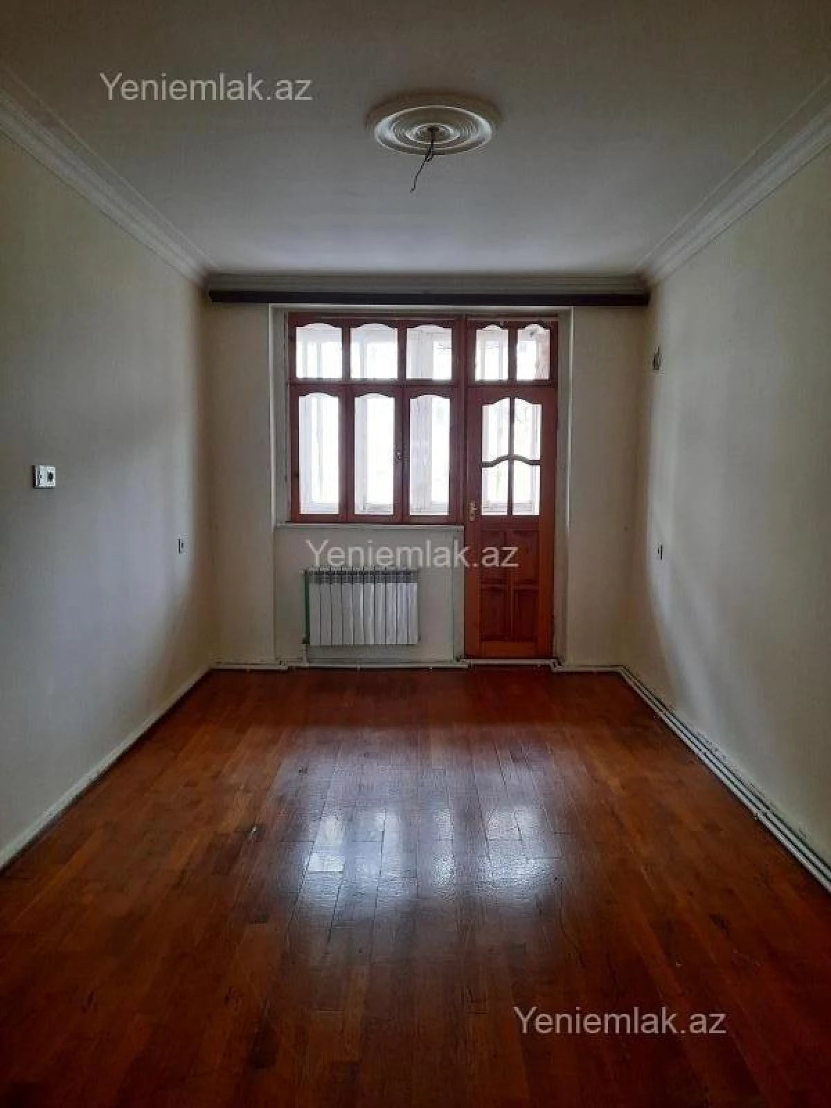 Satılır 5 otaqlı köhnə tikili 120 m²