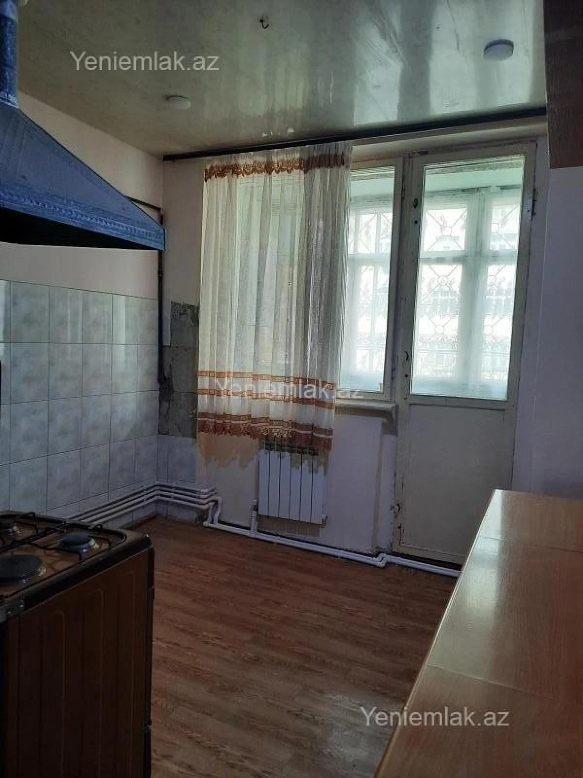 Satılır 5 otaqlı köhnə tikili 120 m²