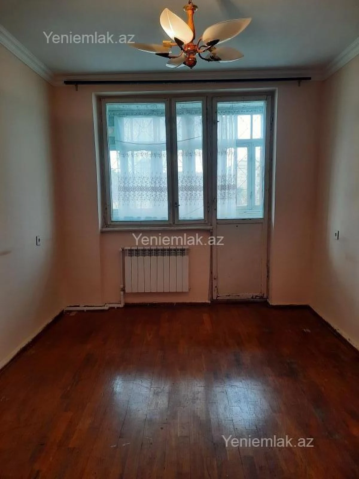 Satılır 5 otaqlı köhnə tikili 120 m²