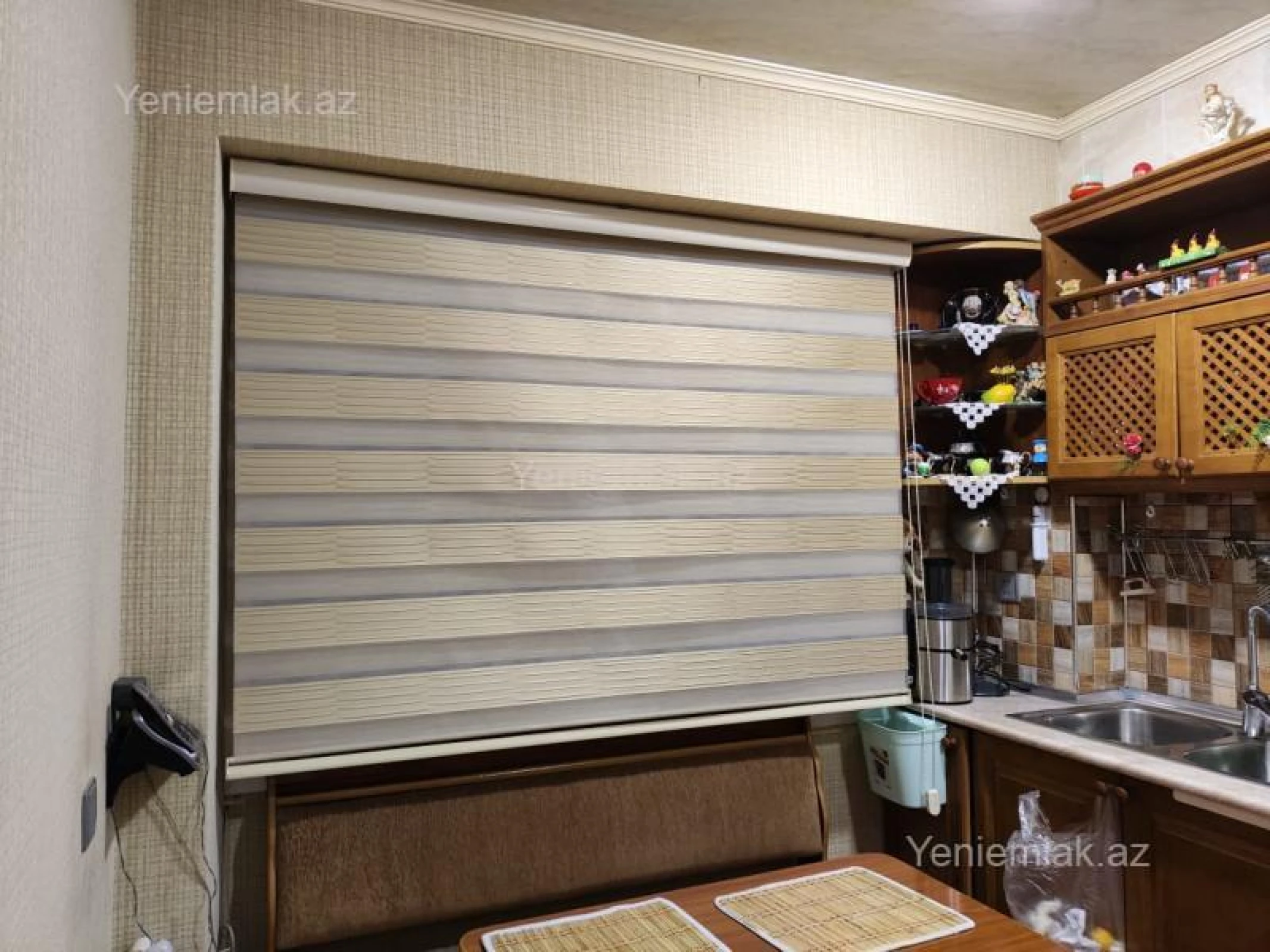 Satılır 3 otaqlı köhnə tikili 100 m²