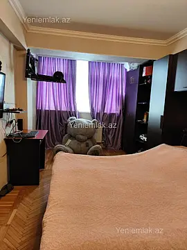 Satılır 3 otaqlı köhnə tikili 100 m²