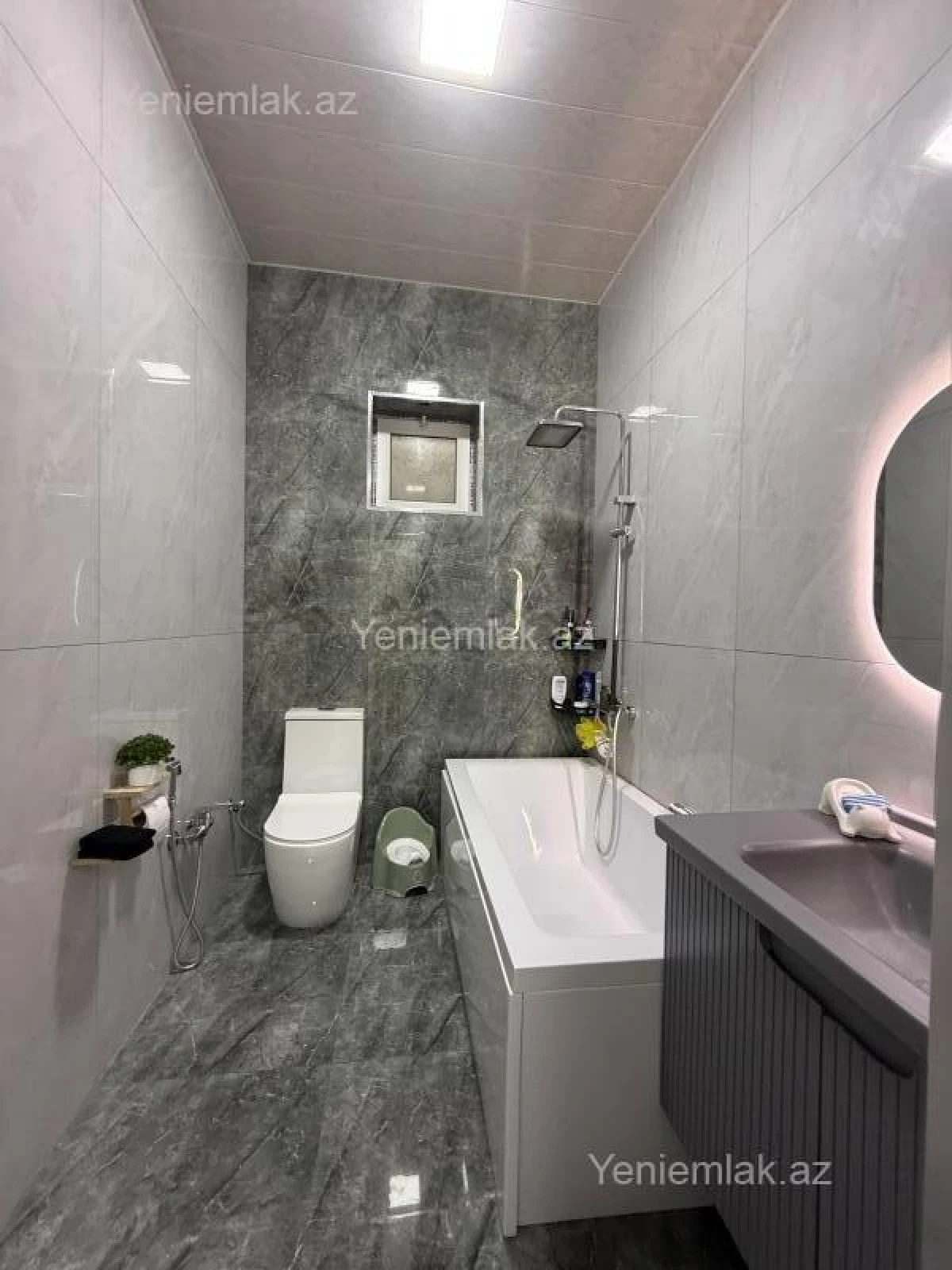 Satılır 4 otaqlı həyət evi 100 m²