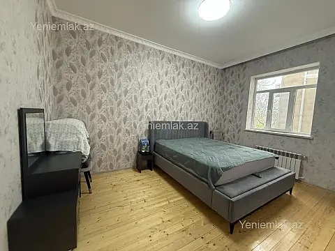 Satılır 4 otaqlı həyət evi 100 m²