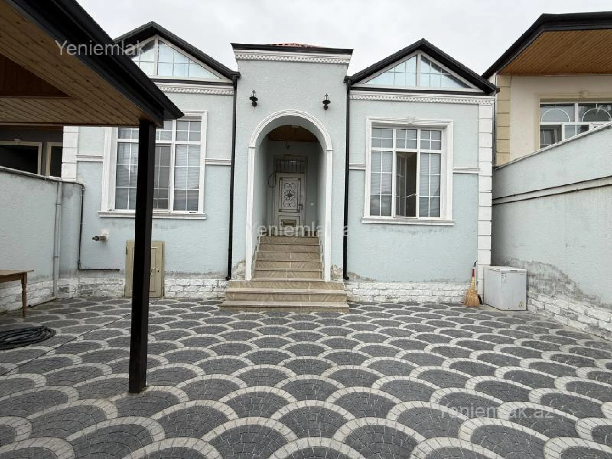 Satılır 4 otaqlı həyət evi 100 m²