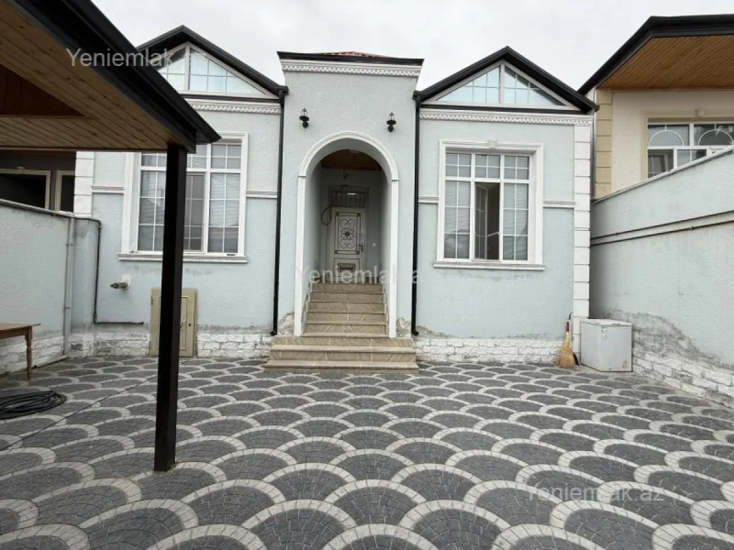 Satılır 4 otaqlı həyət evi 100 m²