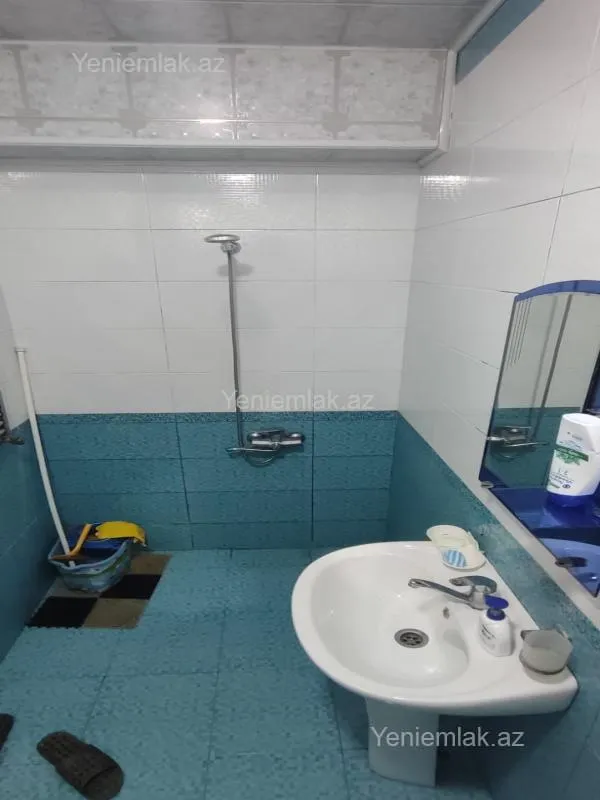 Satılır 3 otaqlı yeni tikili 75 m²