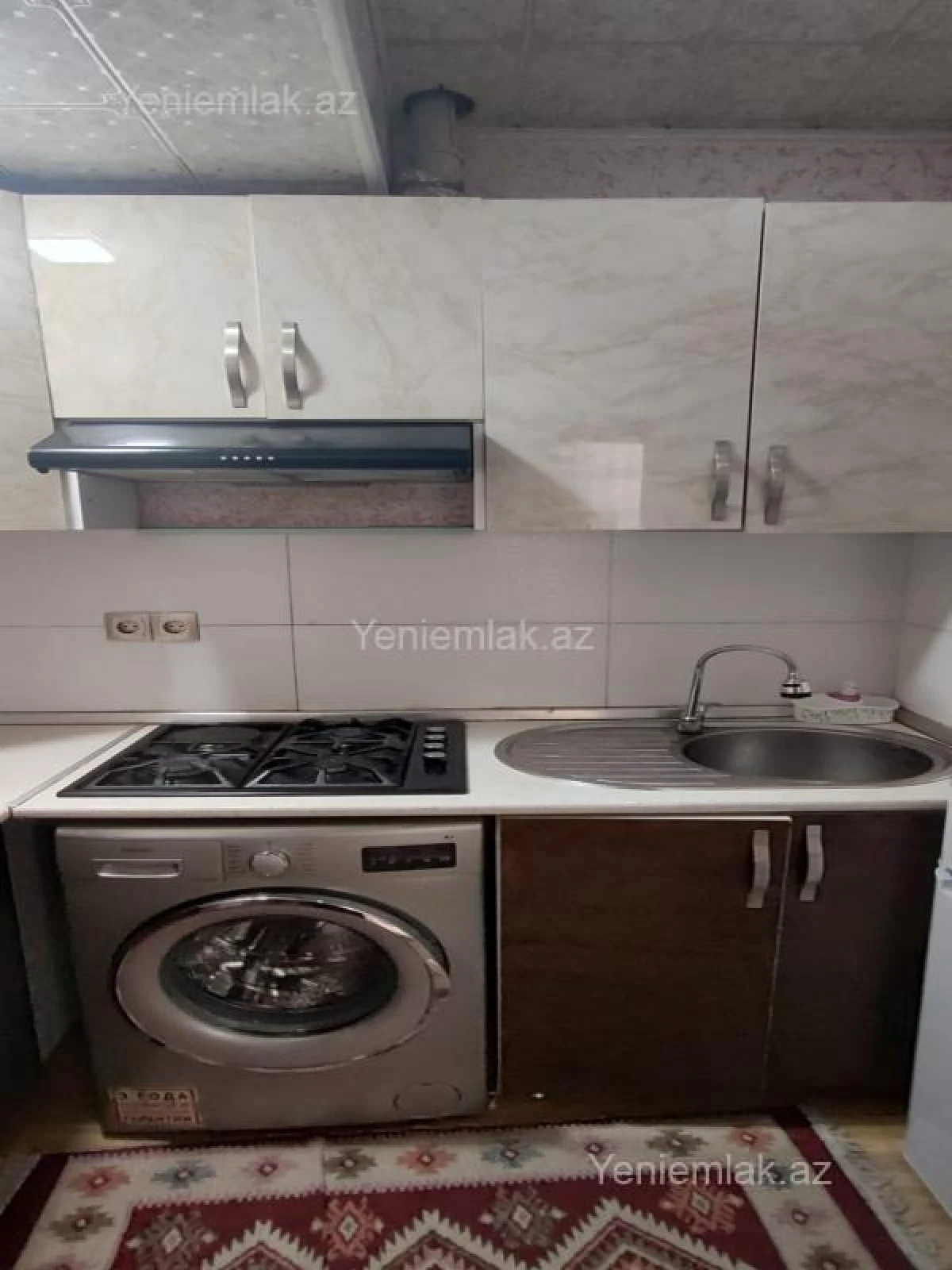 Satılır 3 otaqlı yeni tikili 75 m²