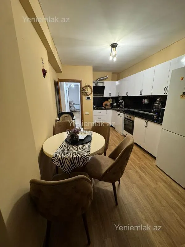 Satılır 2 otaqlı yeni tikili 114 m²