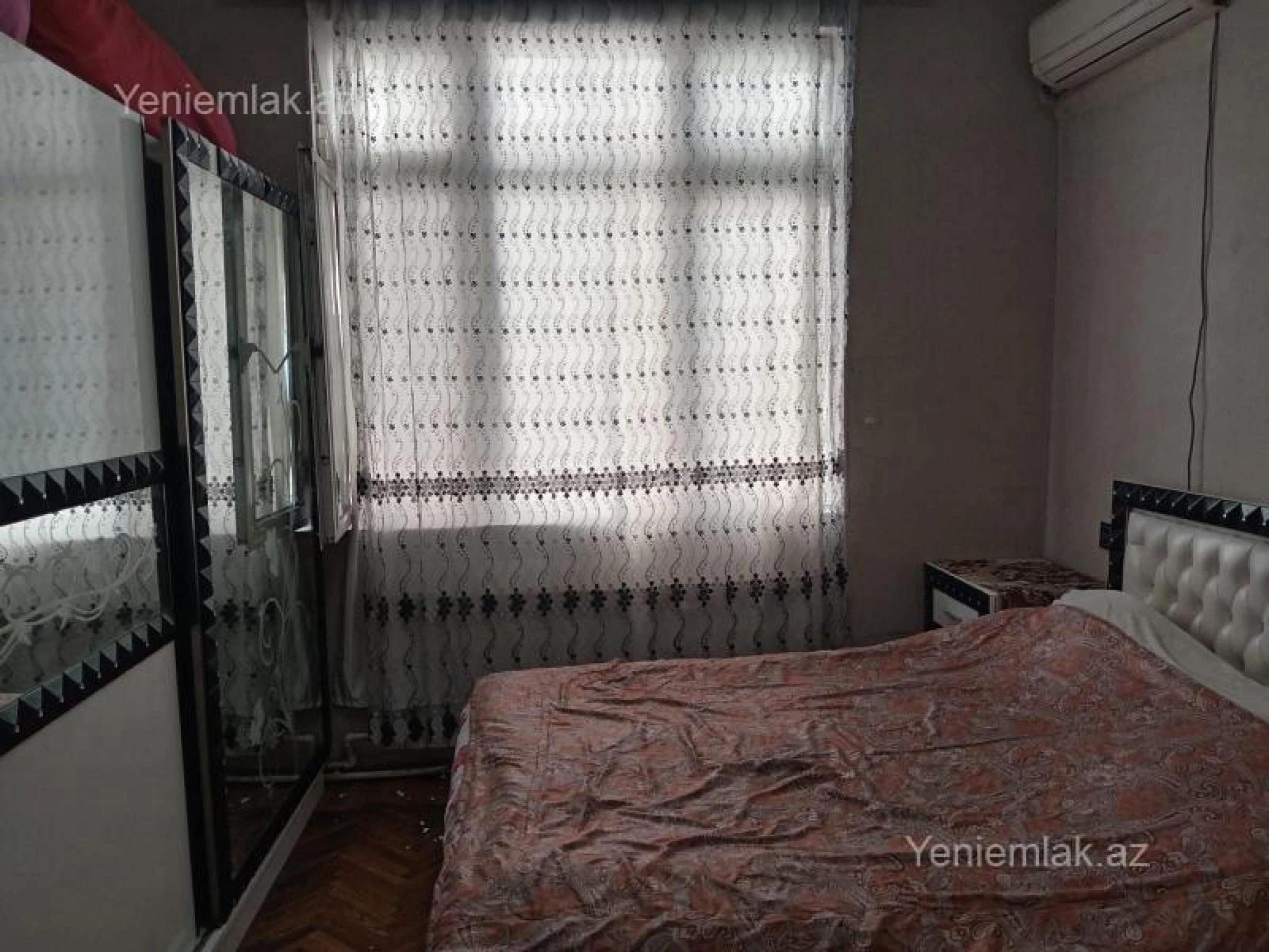 Satılır 3 otaqlı köhnə tikili 72 m²