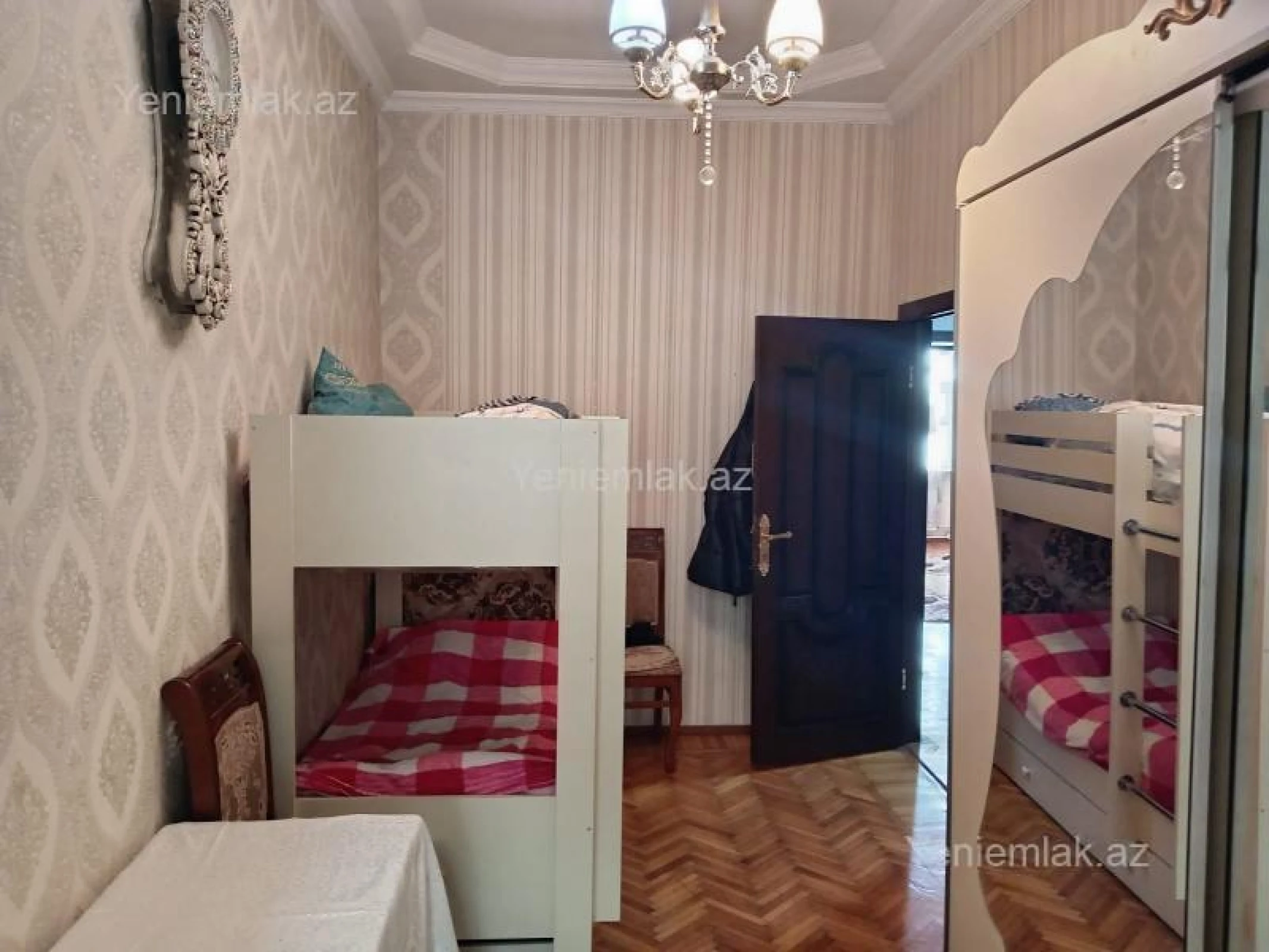 Satılır 3 otaqlı köhnə tikili 72 m²