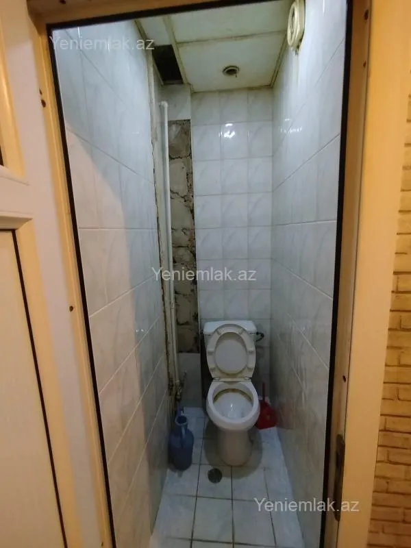 Satılır 2 otaqlı köhnə tikili 60 m²