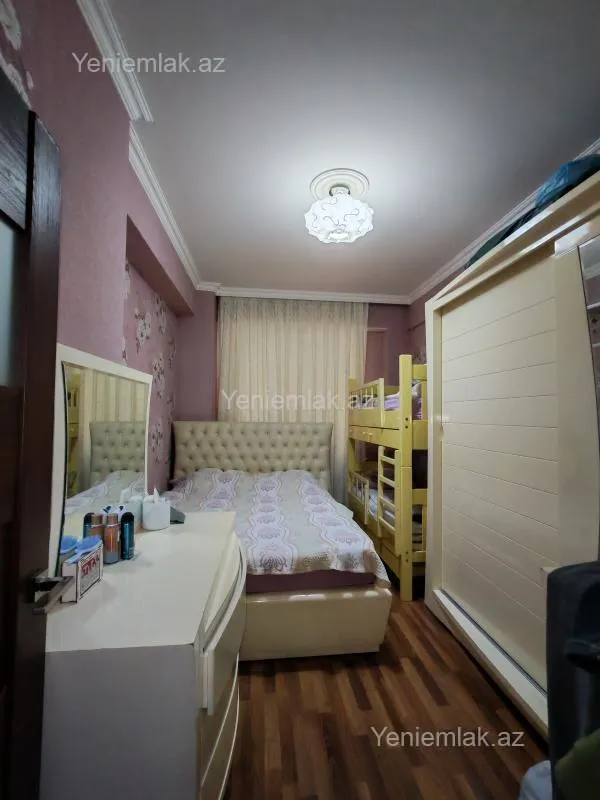 Satılır 2 otaqlı yeni tikili 60 m²