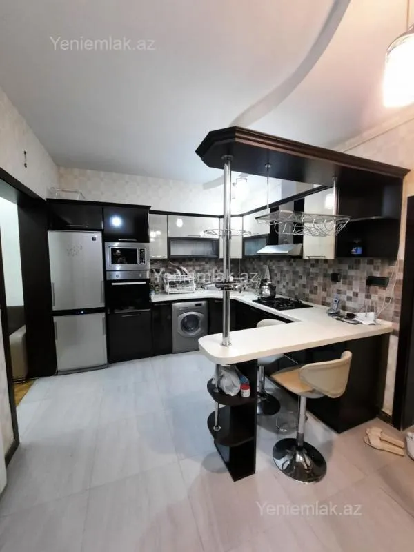 Satılır 2 otaqlı yeni tikili 68 m²