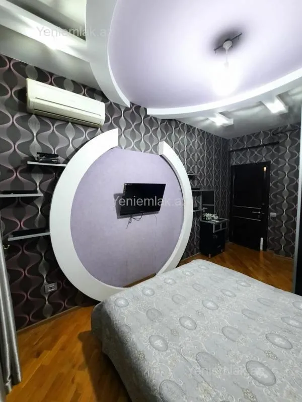 Satılır 2 otaqlı yeni tikili 68 m²