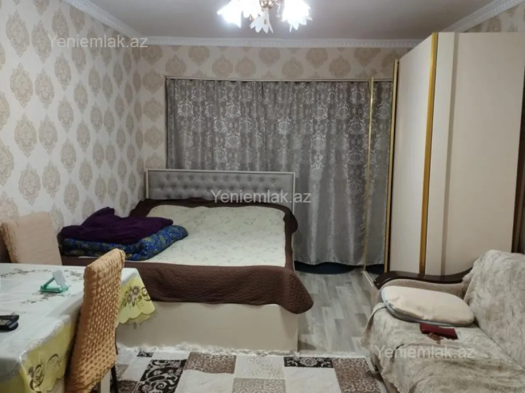 Satılır 1 otaqlı köhnə tikili 20 m²