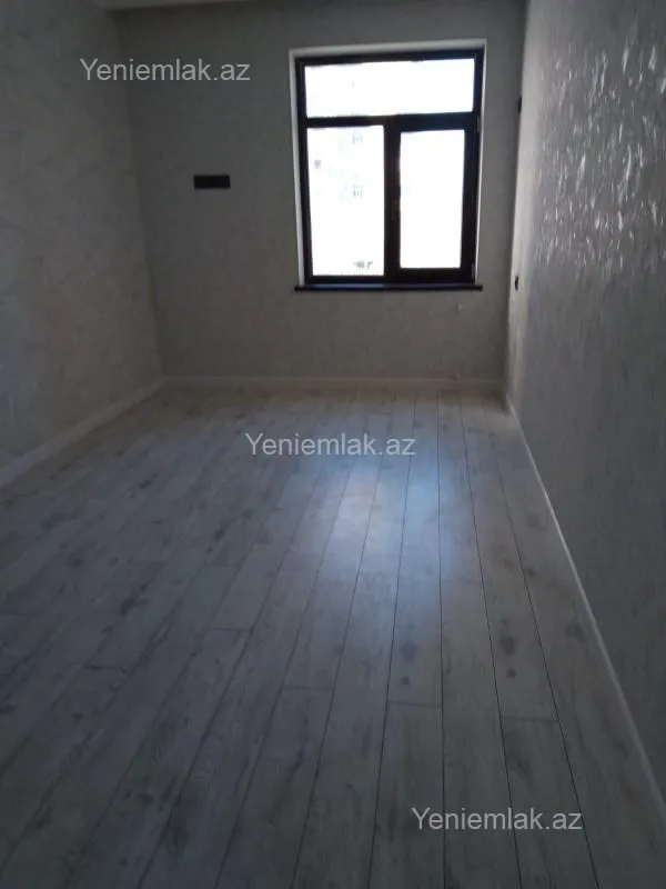Satılır 4 otaqlı köhnə tikili 85 m²