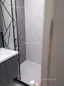 Satılır 4 otaqlı köhnə tikili 85 m²