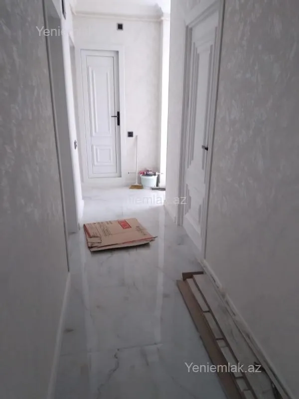 Satılır 4 otaqlı köhnə tikili 85 m²