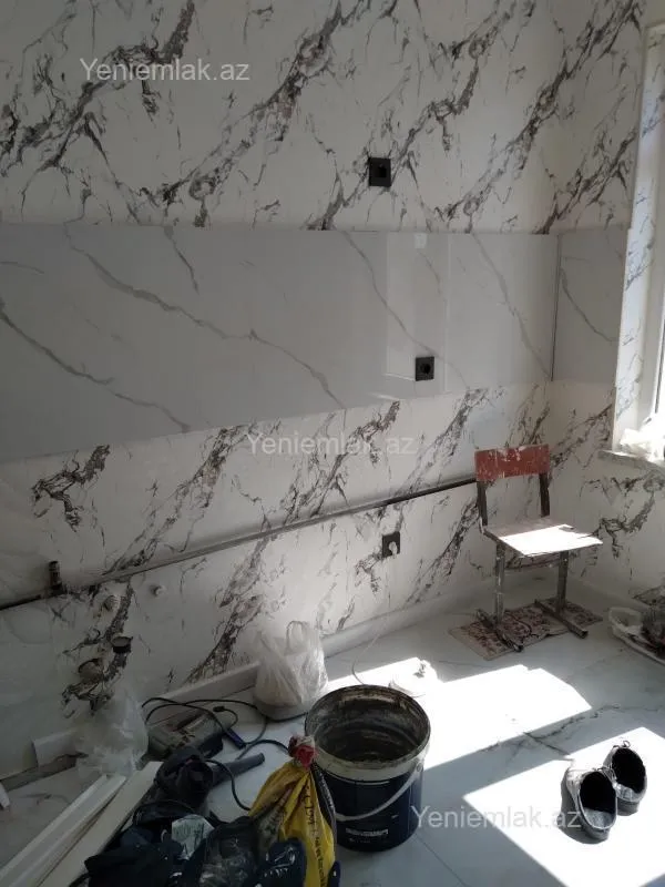 Satılır 4 otaqlı köhnə tikili 85 m²