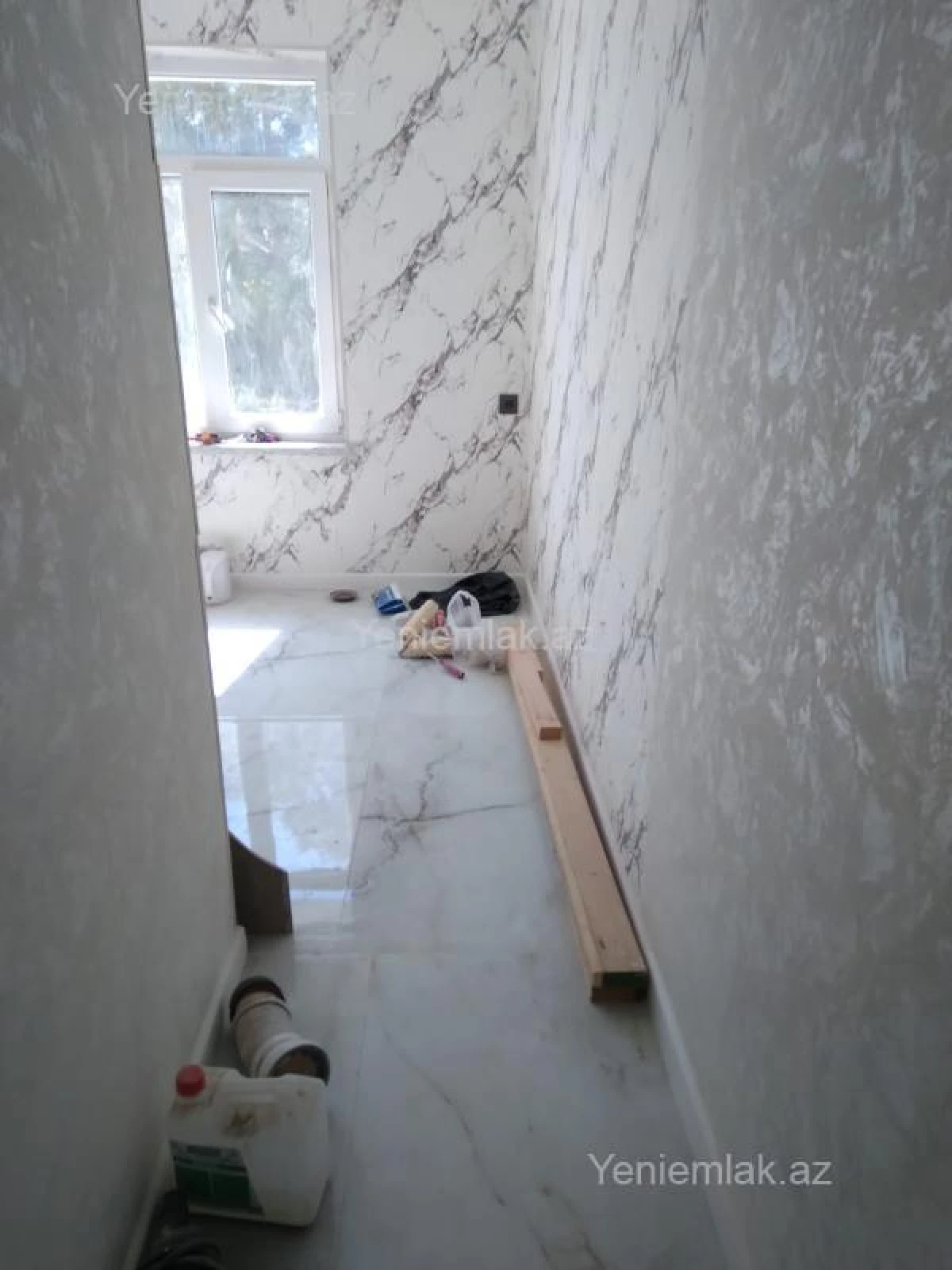Satılır 4 otaqlı köhnə tikili 85 m²