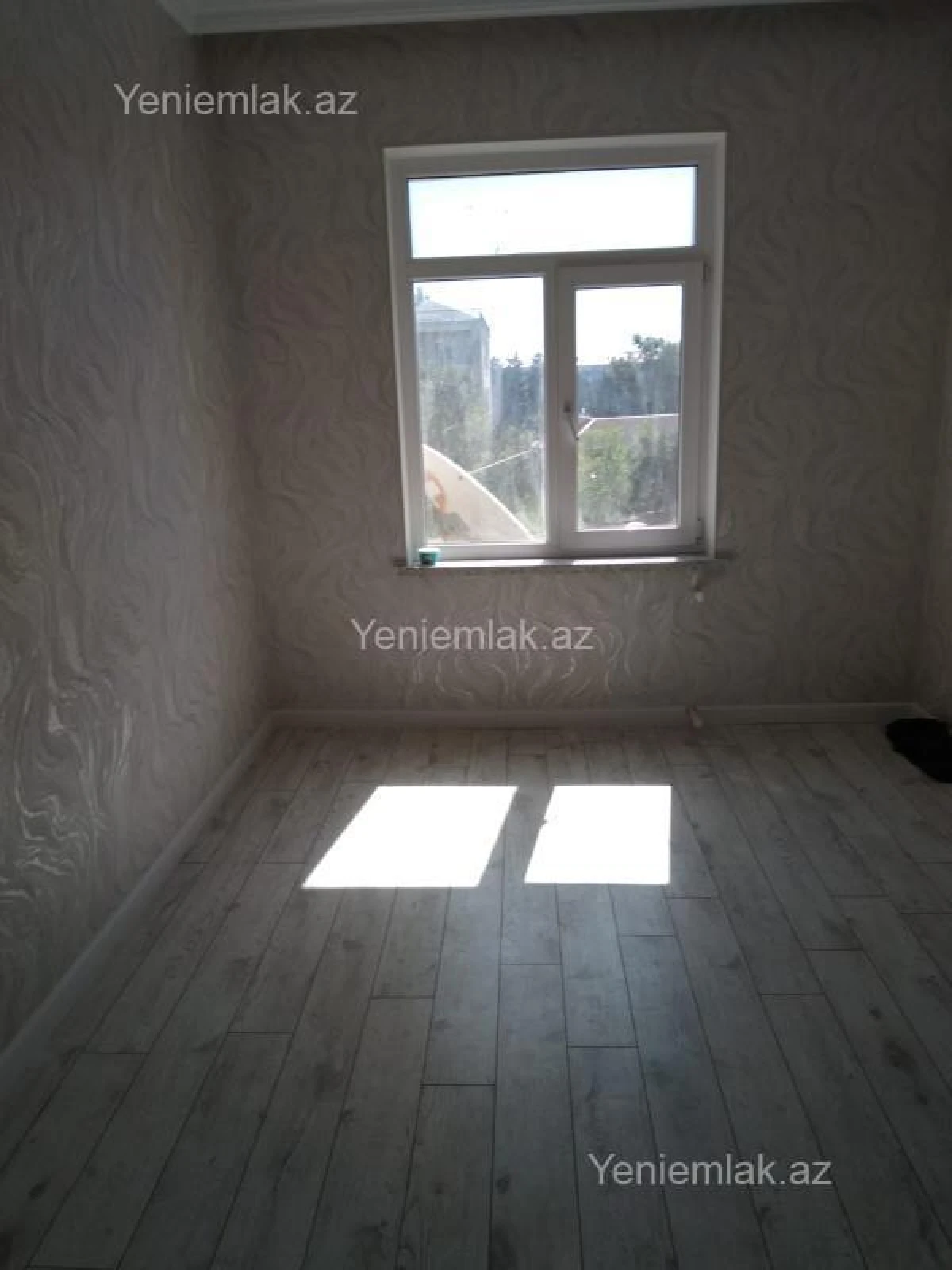 Satılır 4 otaqlı köhnə tikili 85 m²