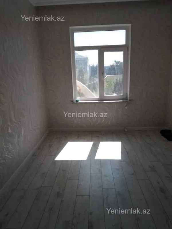 Satılır 4 otaqlı köhnə tikili 85 m²