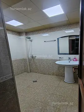 Satılır 2 otaqlı yeni tikili 75 m²