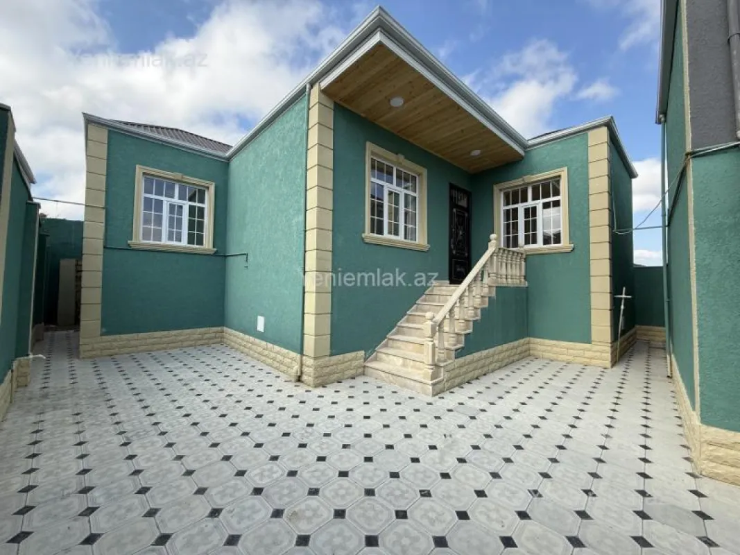 Satılır 4 otaqlı həyət evi 120 m²