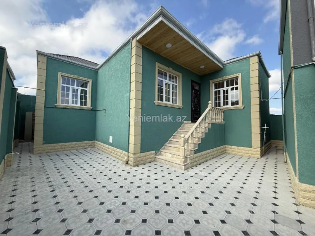 Satılır 4 otaqlı həyət evi 120 m²