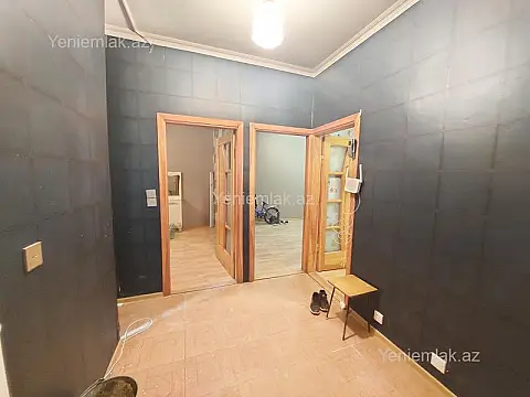 Satılır 3 otaqlı köhnə tikili 70 m²