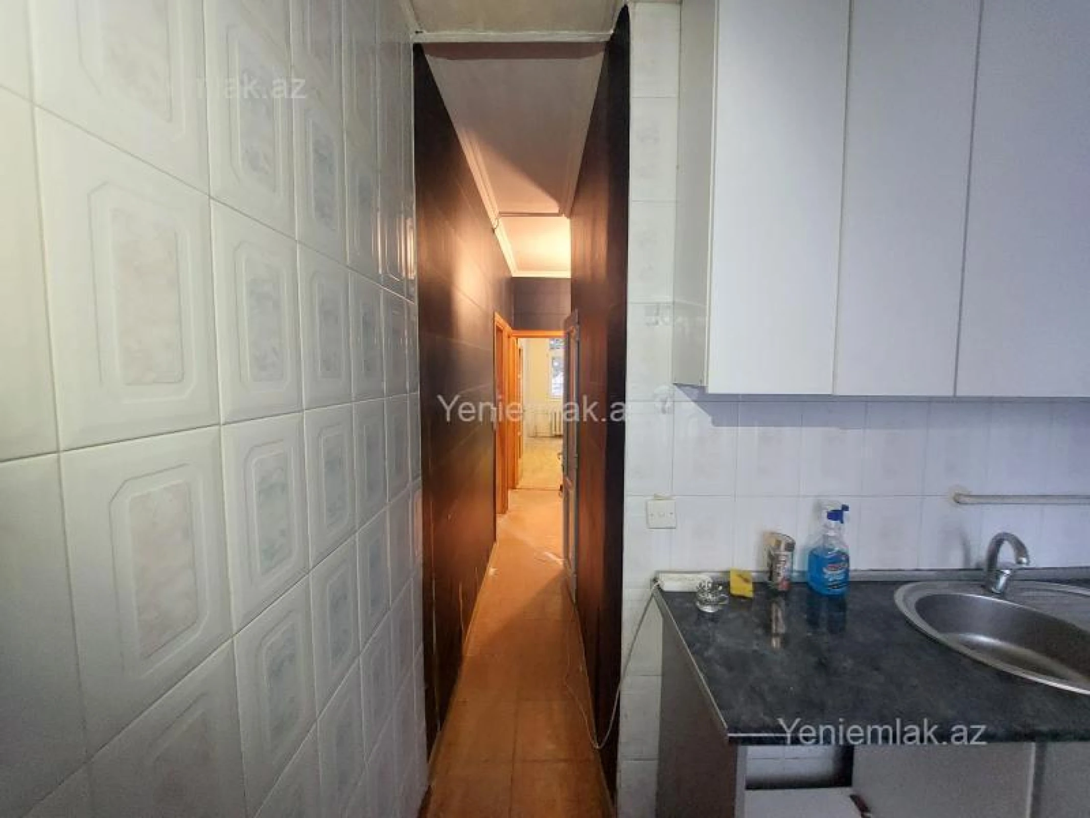 Satılır 3 otaqlı köhnə tikili 70 m²