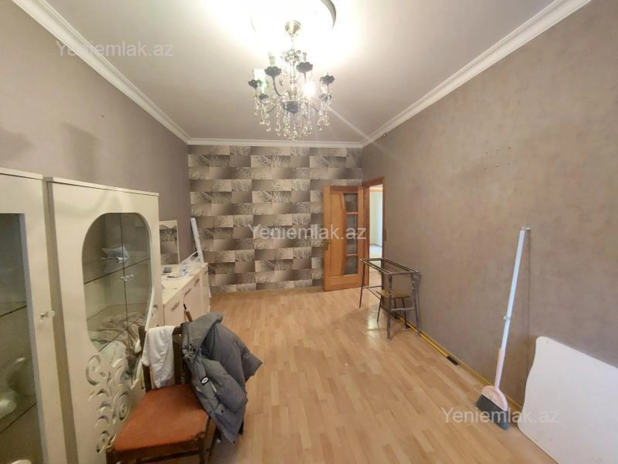 Satılır 3 otaqlı köhnə tikili 70 m²