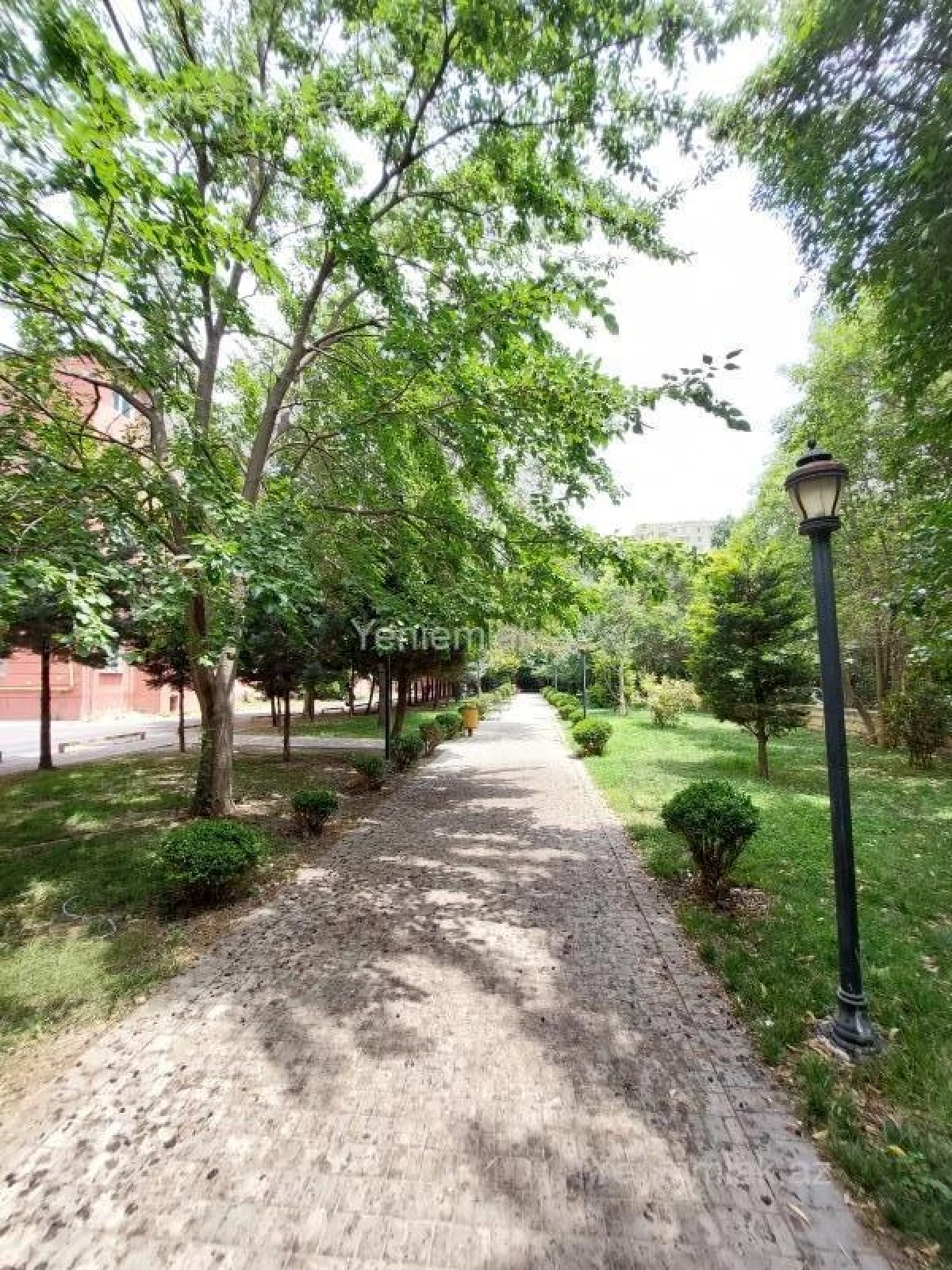 Satılır 3 otaqlı köhnə tikili 70 m²