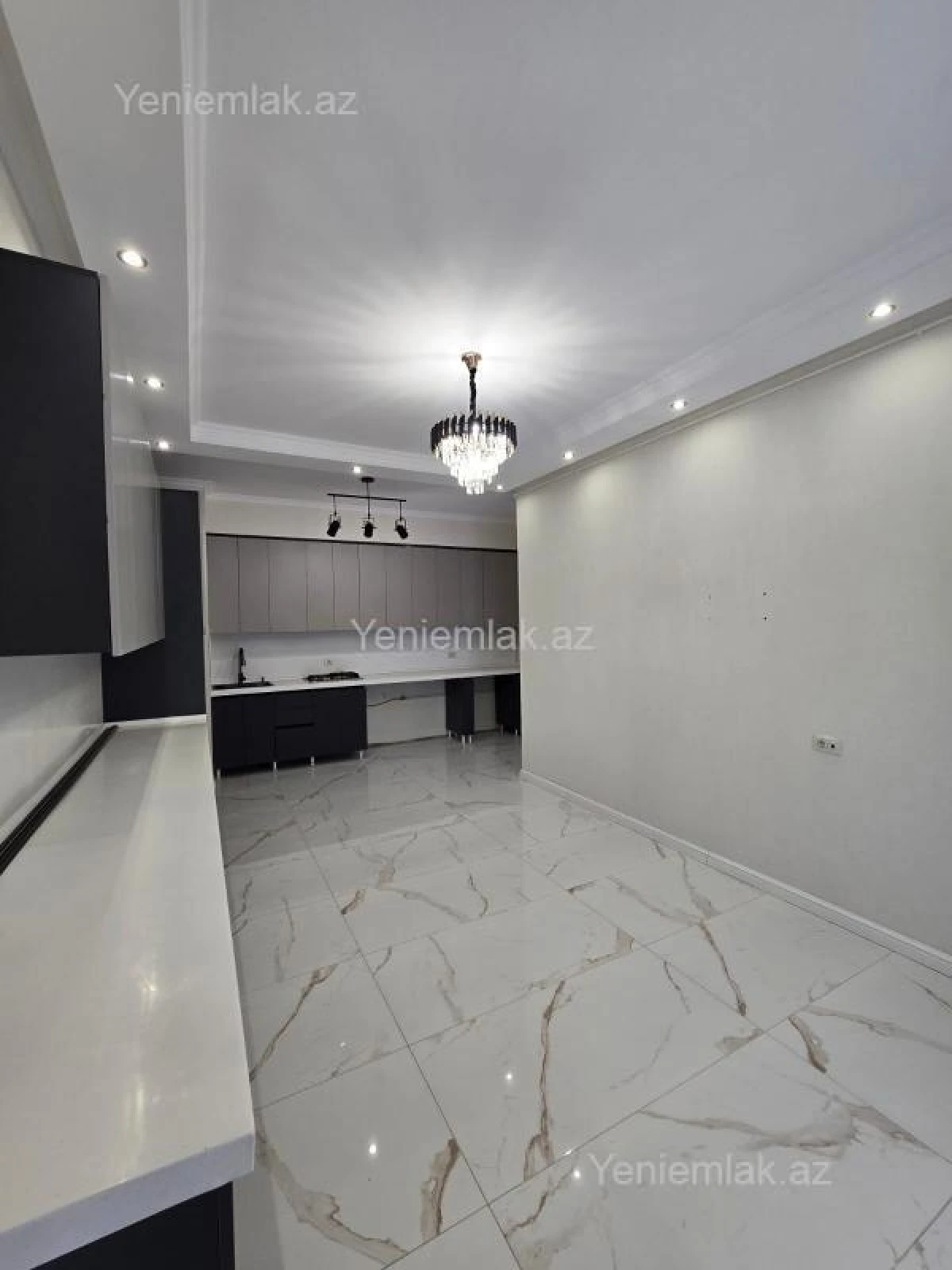 Satılır 3 otaqlı yeni tikili 70 m²